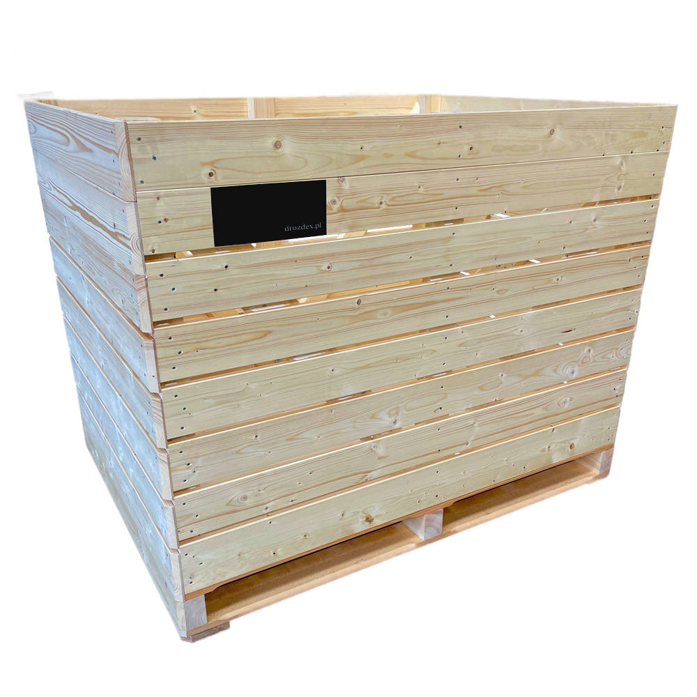 Wooden box D1